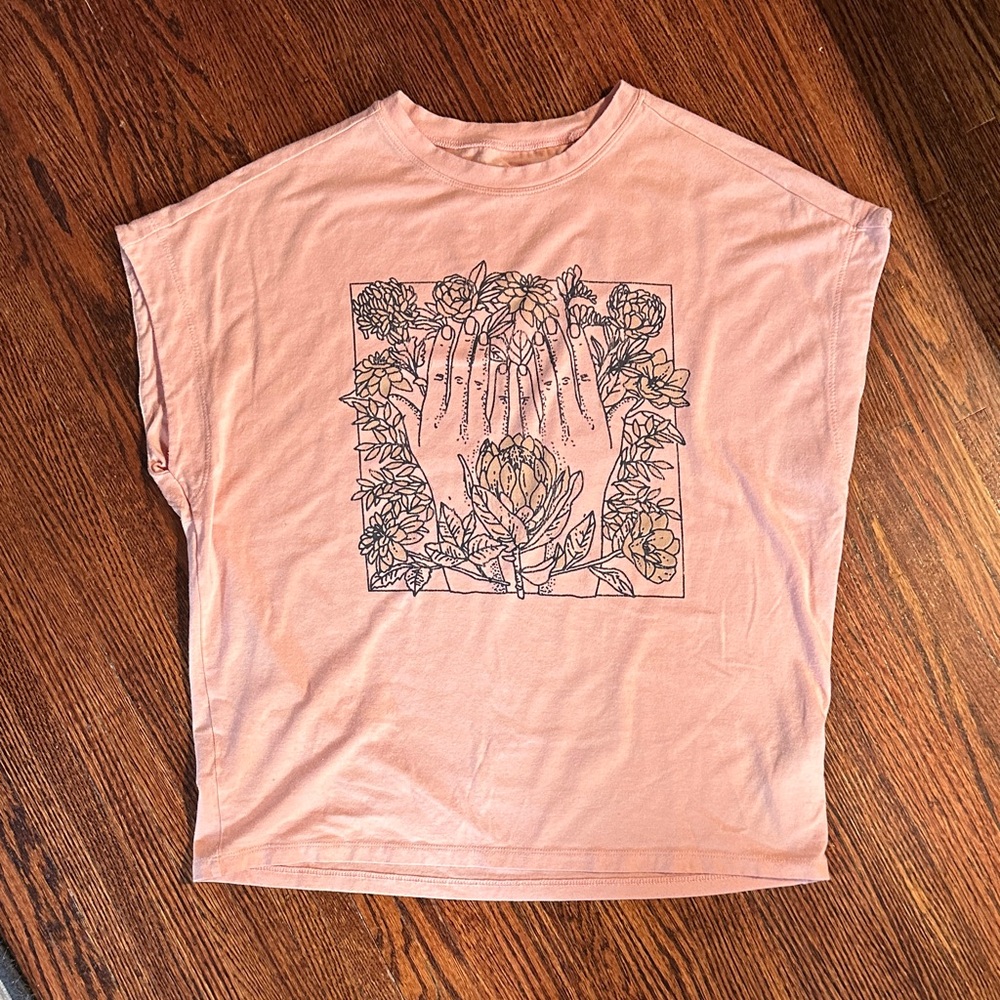 Floral Graphic Women's Top - Peach